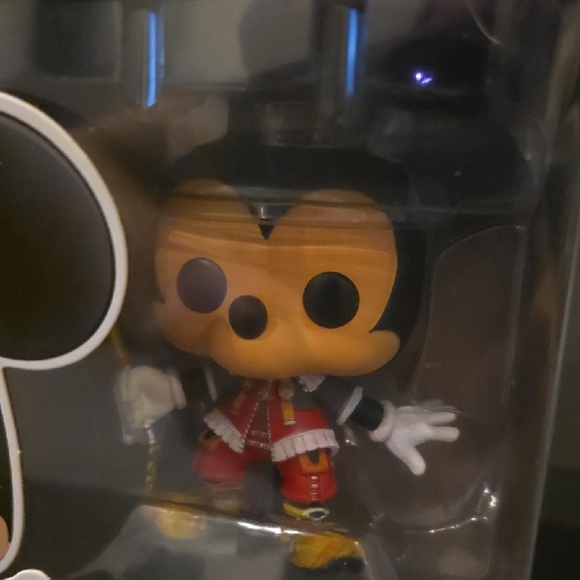 Funko Disney Mickey Collection and Minnie Mouse Pop! - Picture 8 of 9